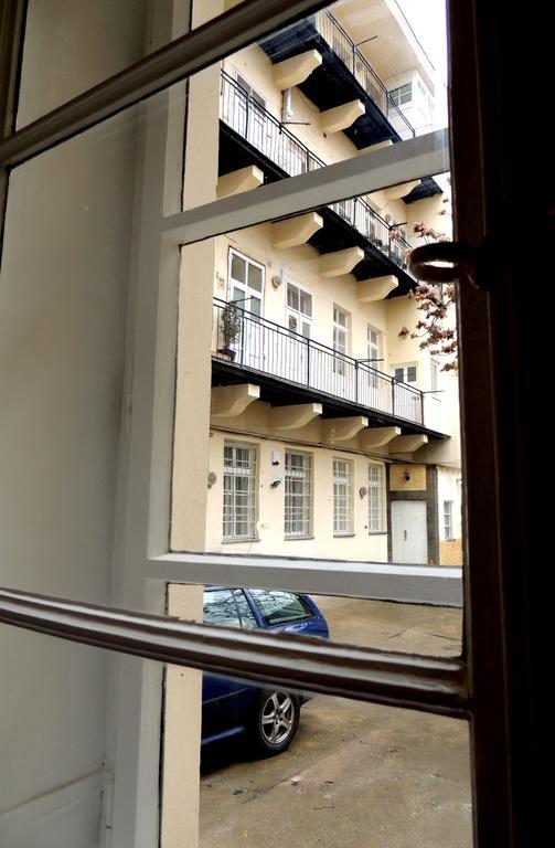 Apartment Near Wenceslas Square Prague Room photo